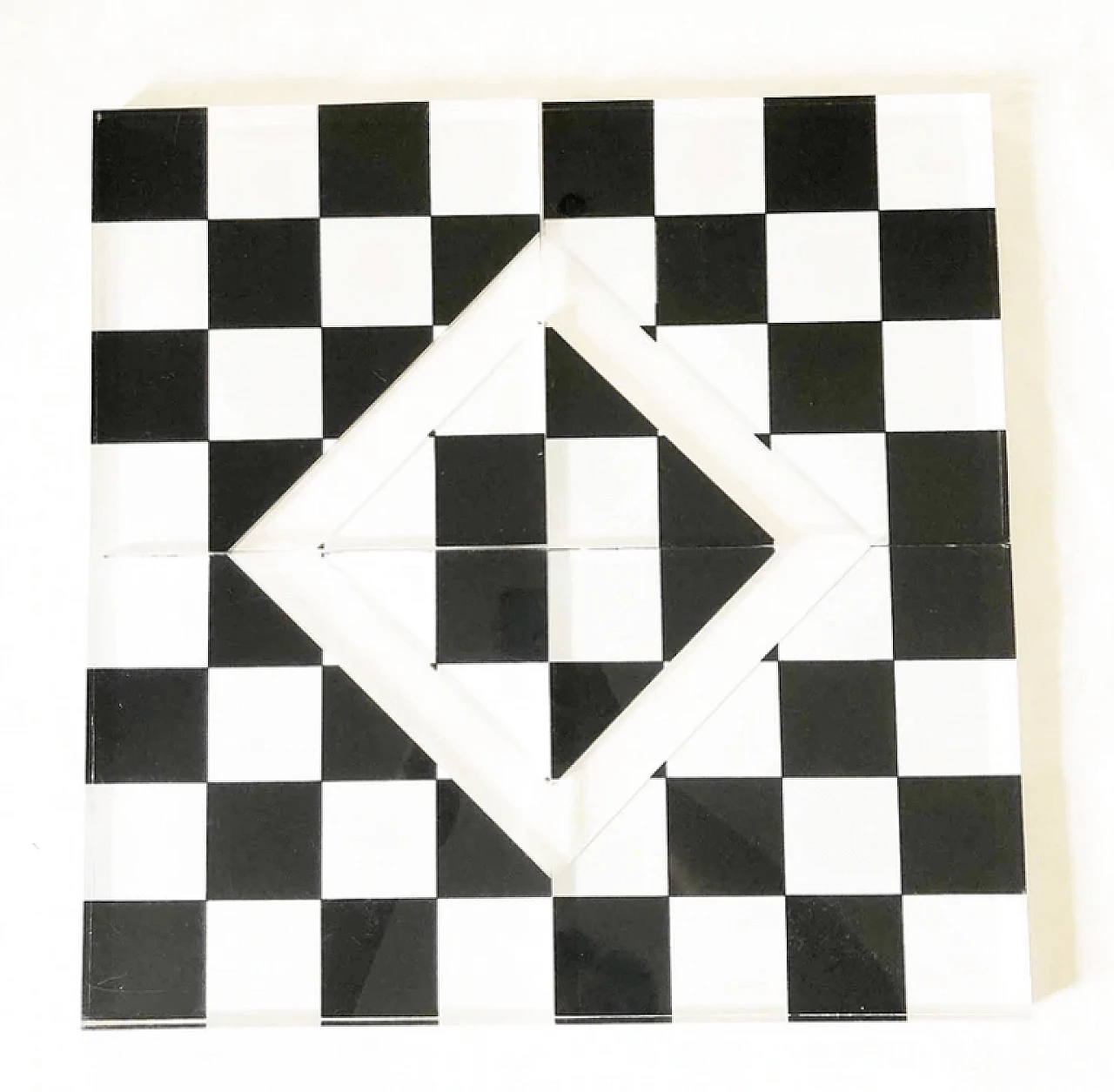 Plexiglas chessboard, 1970s 4