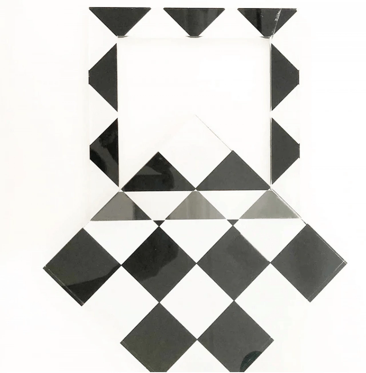 Plexiglas chessboard, 1970s 5