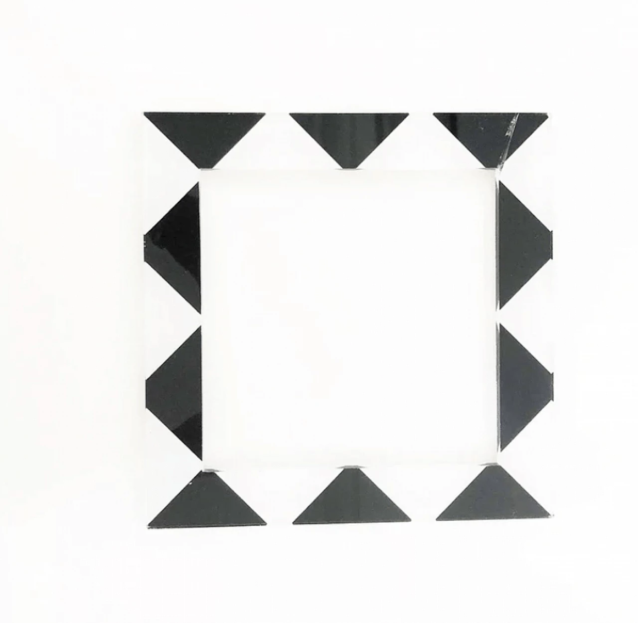 Plexiglas chessboard, 1970s 6