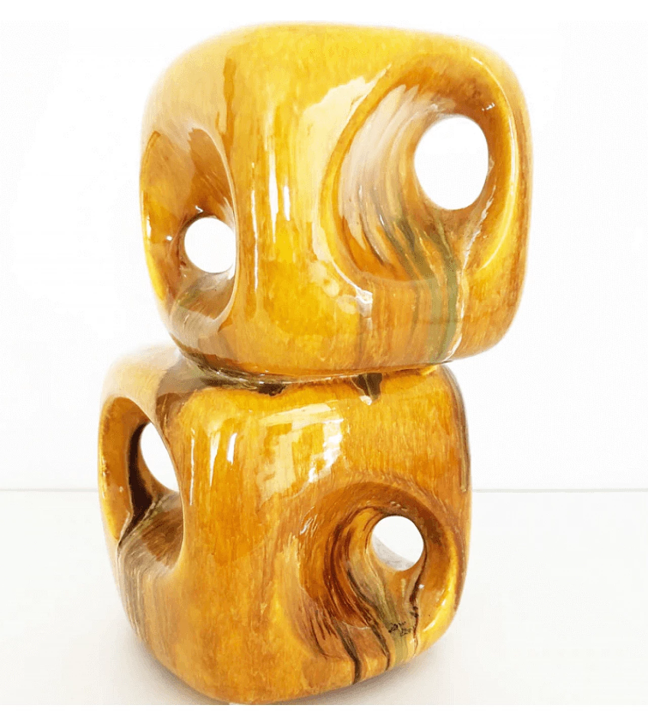 Sculptural ceramic vase, 1970s 2