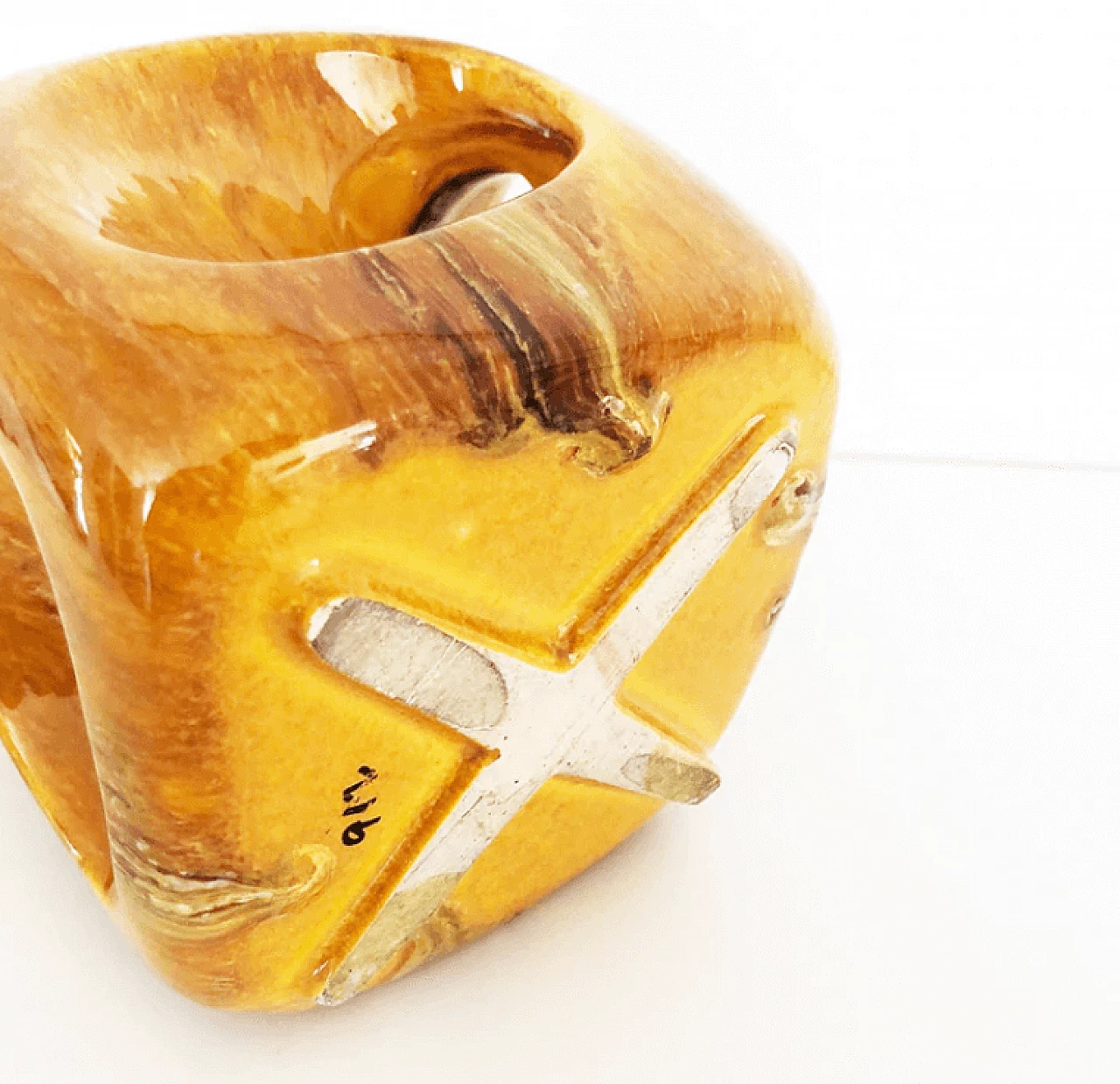 Sculptural ceramic vase, 1970s 3