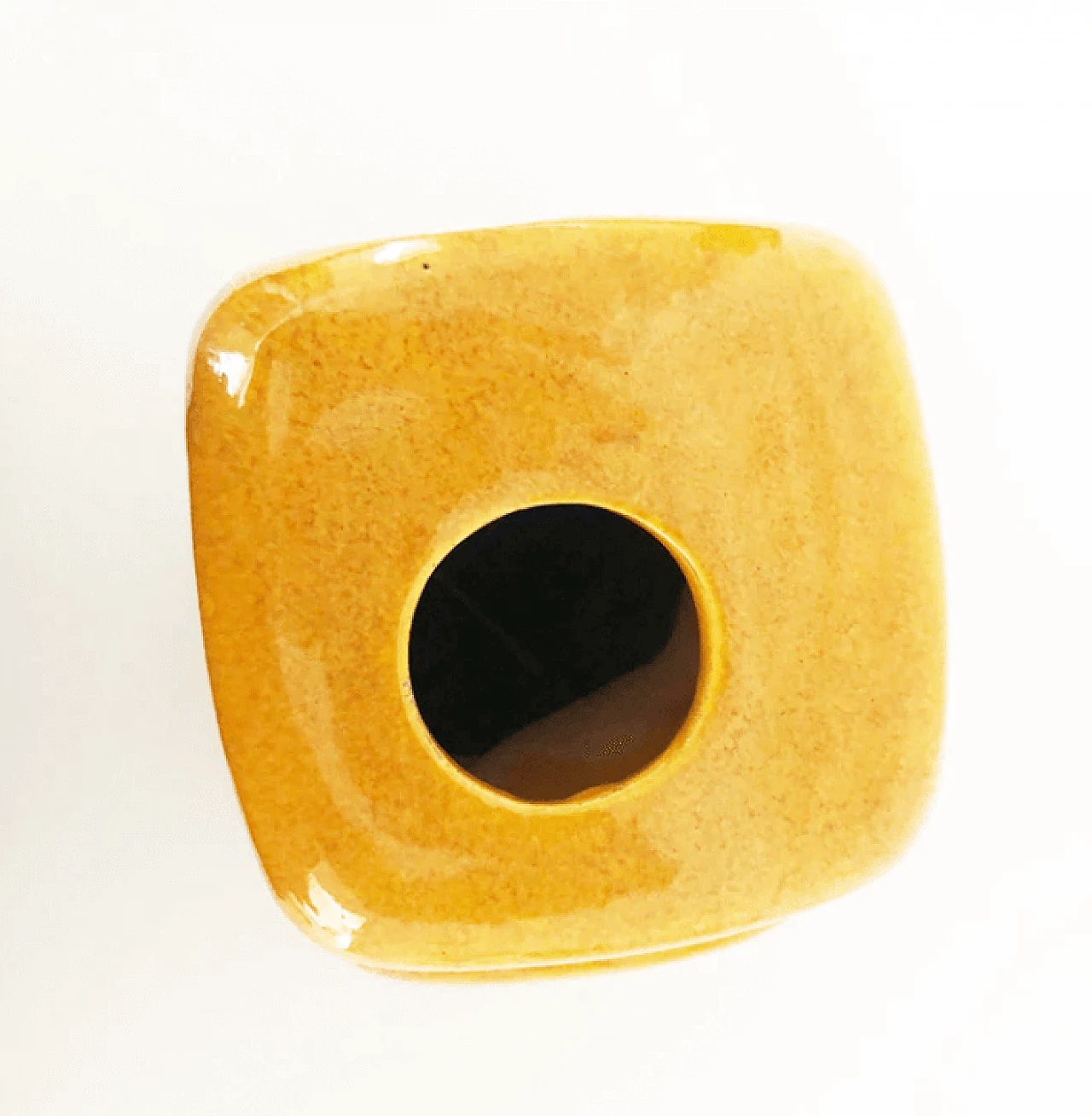 Sculptural ceramic vase, 1970s 4