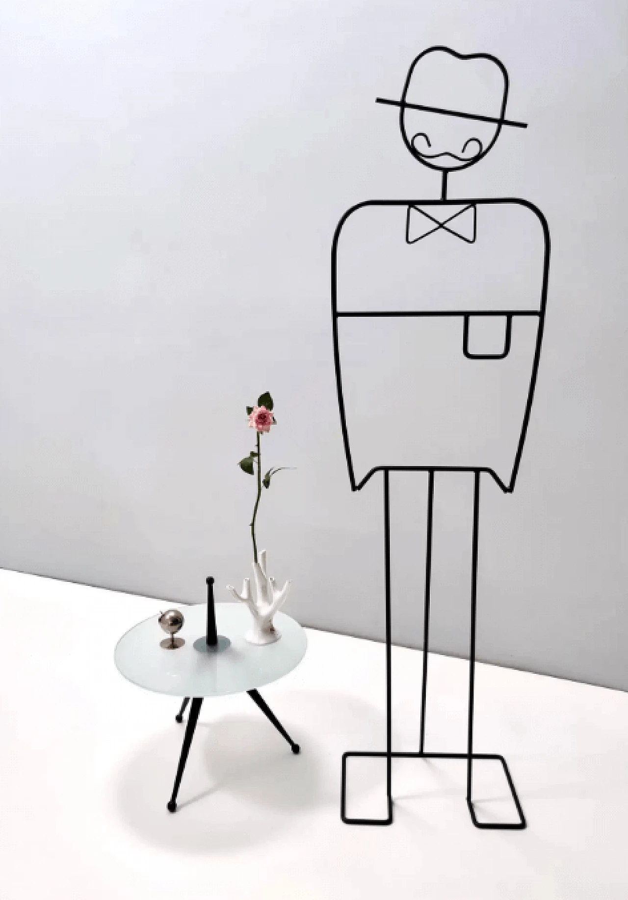 Tavolino tripode in faggio e vetro nello stile di Cesare Lacca, anni '80 5