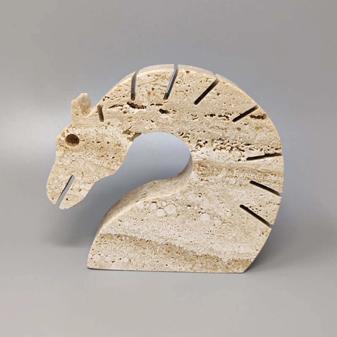 Travertine sculpture depicting a horse by Enzo Mari for f.lli Mannelli, 1970s 2
