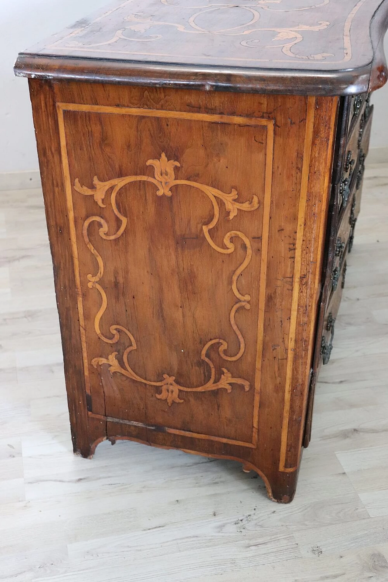 Louis XIV style dresser in precious wood inlay, 17th century 9