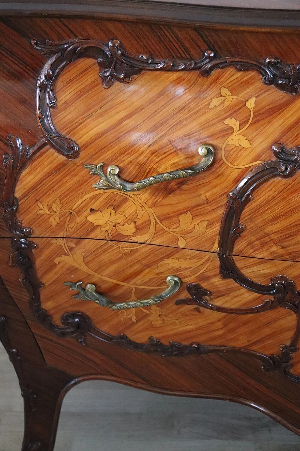 Louis XV style rounded chest of drawers in rosewood, 20th century 7