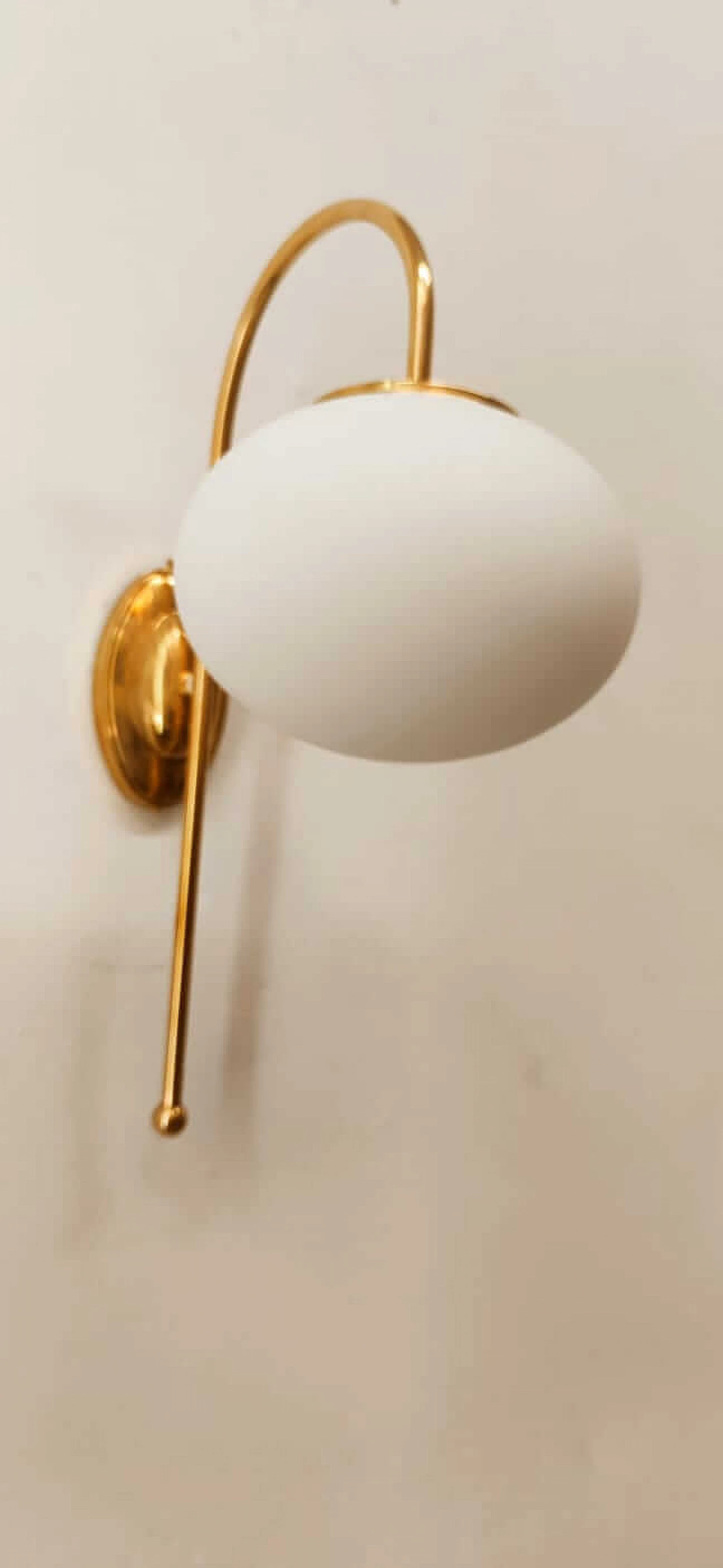 Brass wall light with oval glass, 1960s 2