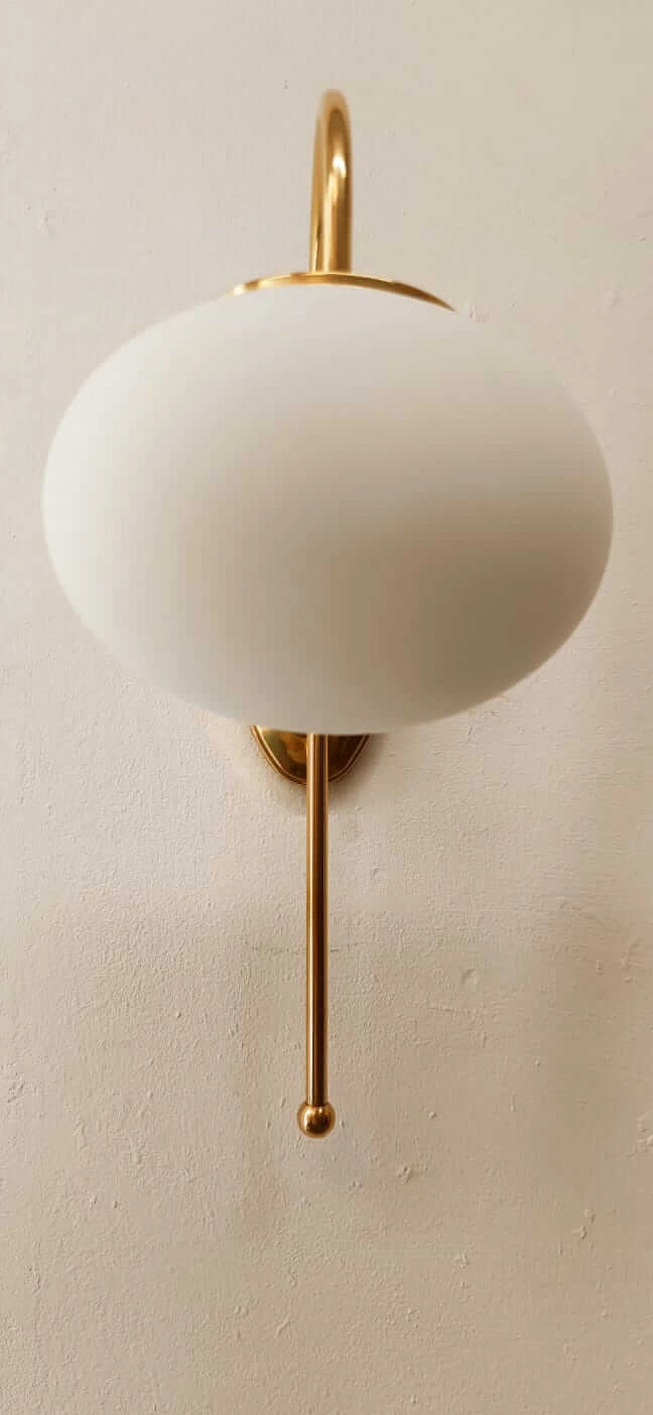 Brass wall light with oval glass, 1960s 10