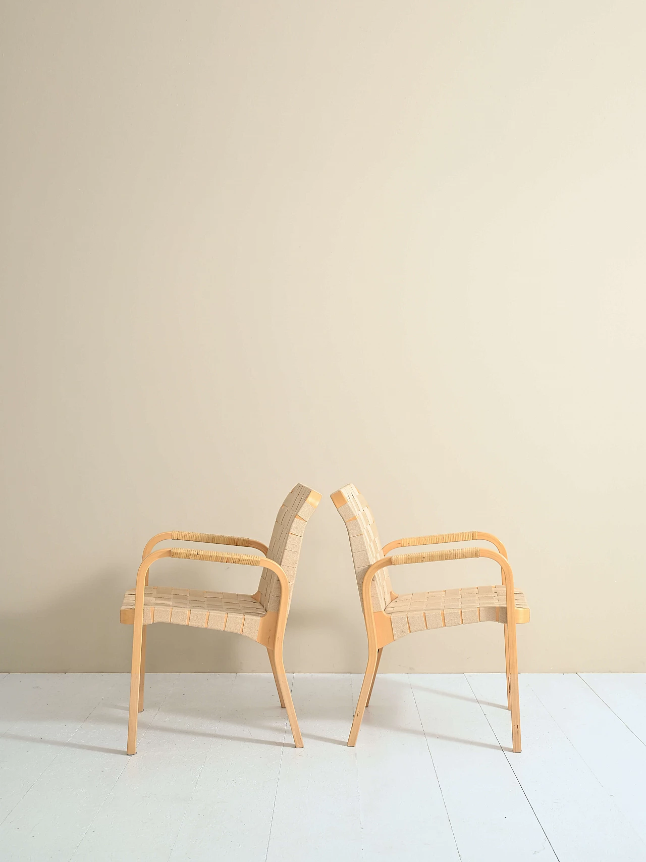 Pair of model 45 armchairs by Alvar Aalto for Artek, 1970s 10