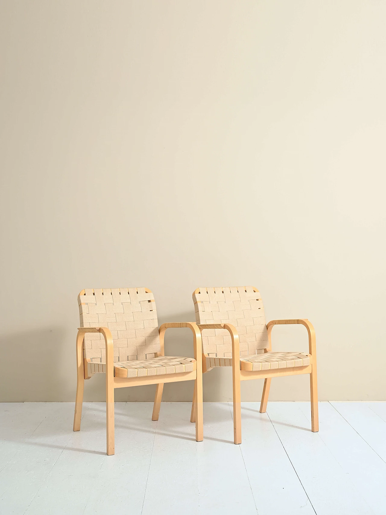 Pair of model 45 armchairs by Alvar Aalto for Artek, 1970s 12