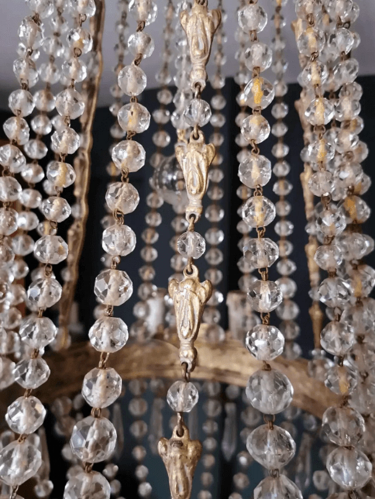 Louis XVI-style hot air balloon chandelier made of lead crystal and gilded brass, 17th century 14