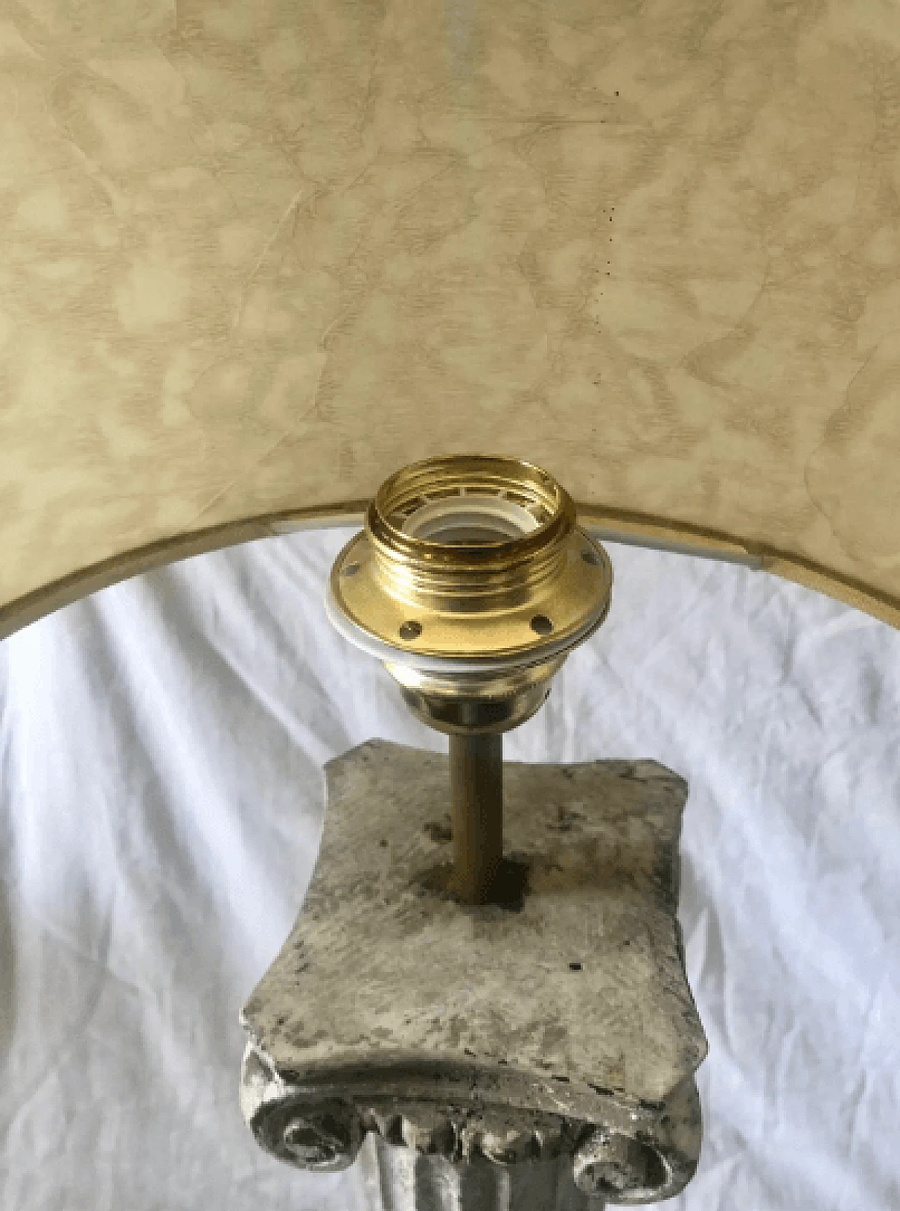 Coppia di lampade in legno laccato, anni '70 5