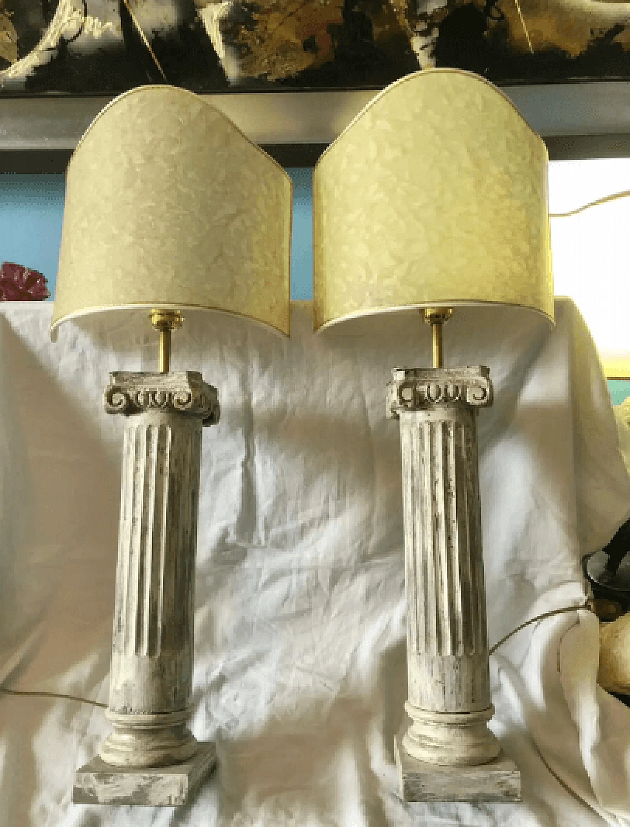 Coppia di lampade in legno laccato, anni '70 11