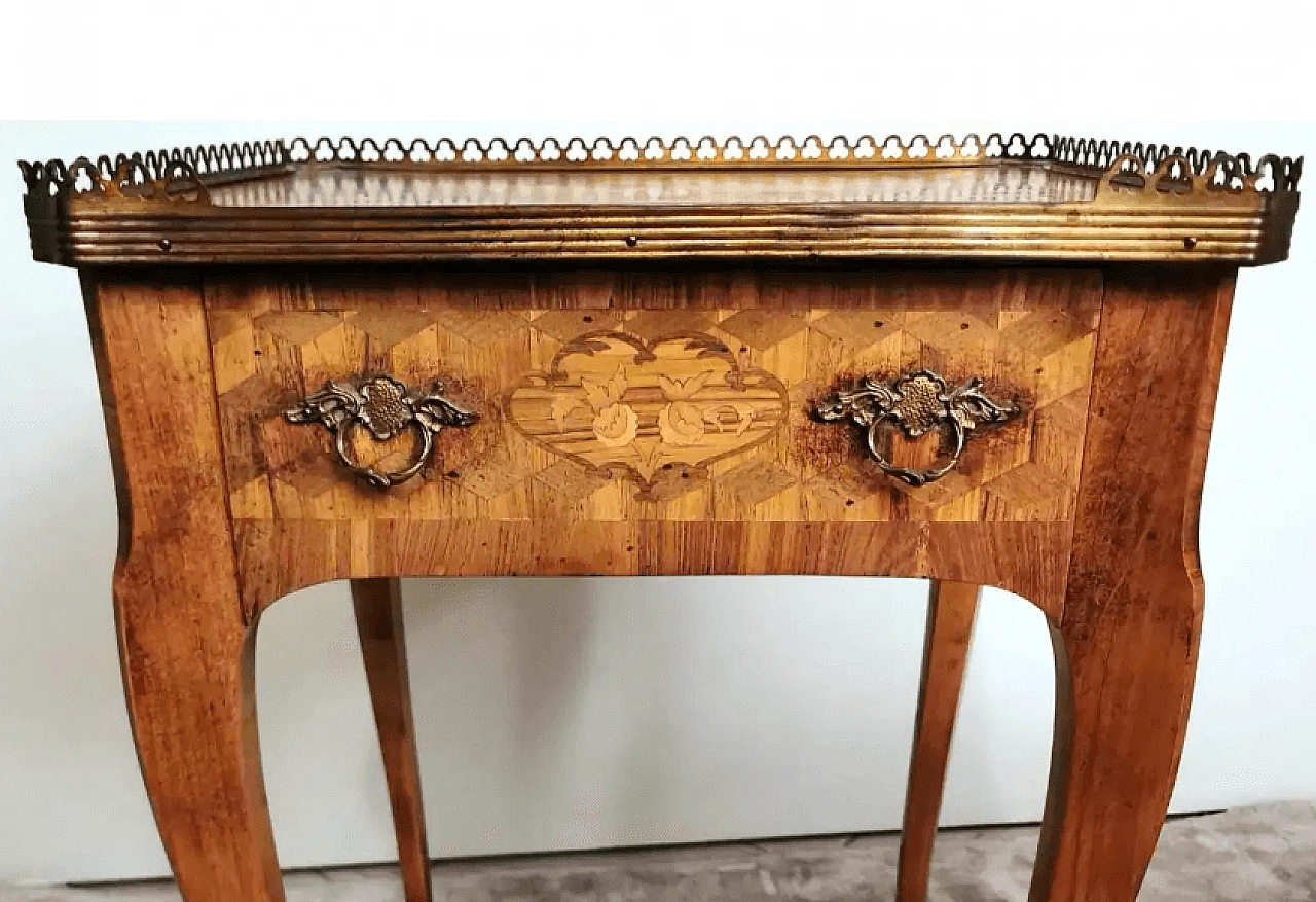 Louis XVI style bedside table in walnut wood, 18th century 5