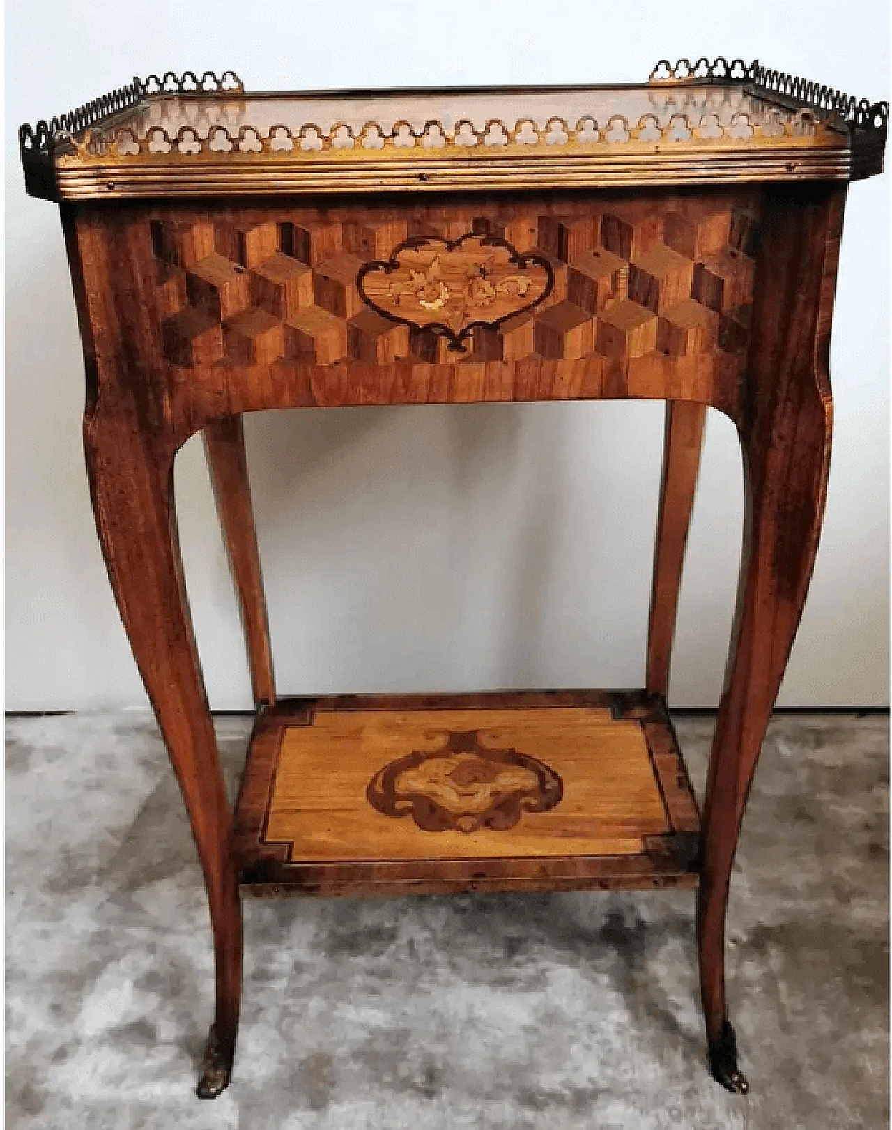 Louis XVI style bedside table in walnut wood, 18th century 15