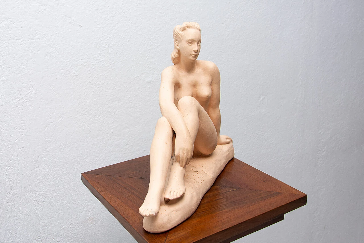 Ceramic sculpture depicting a female nude, 1940s 6