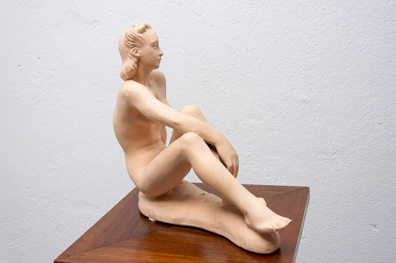 Ceramic sculpture depicting a female nude, 1940s 10