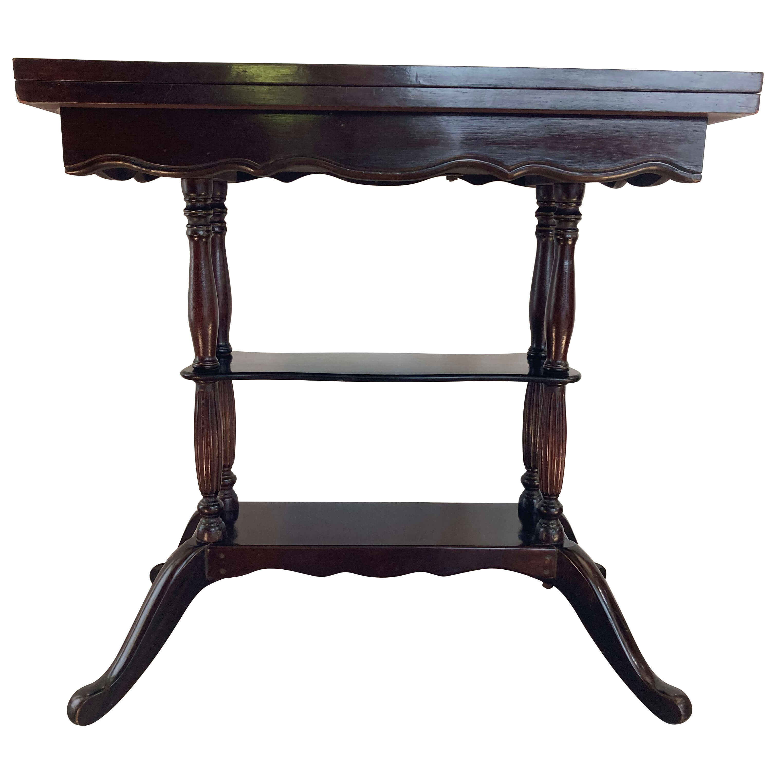 intondo-english-game-table-