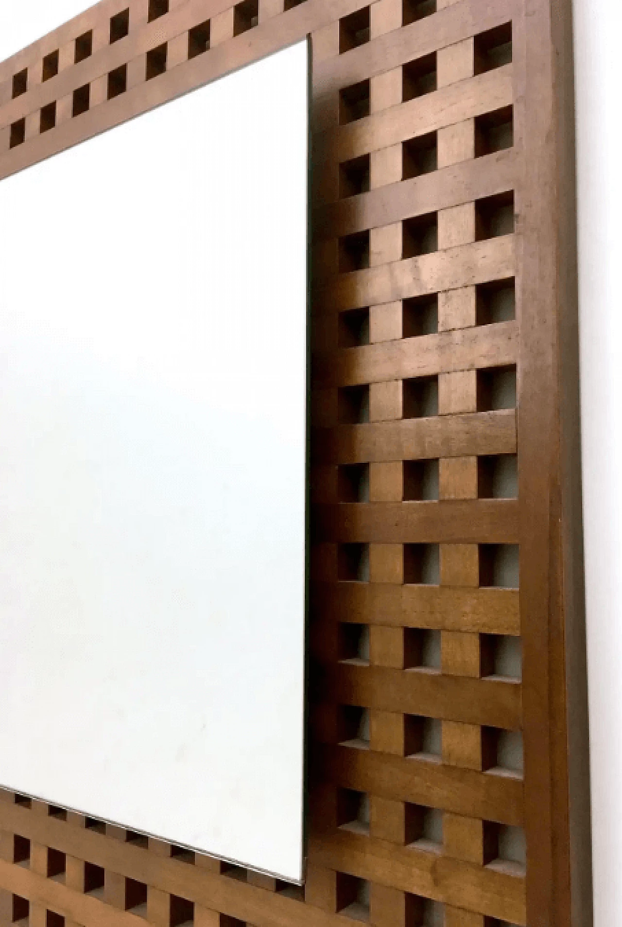 Coppia di specchi quadrati in noce di Sant'Ambrogio e Deberti, anni '60 12