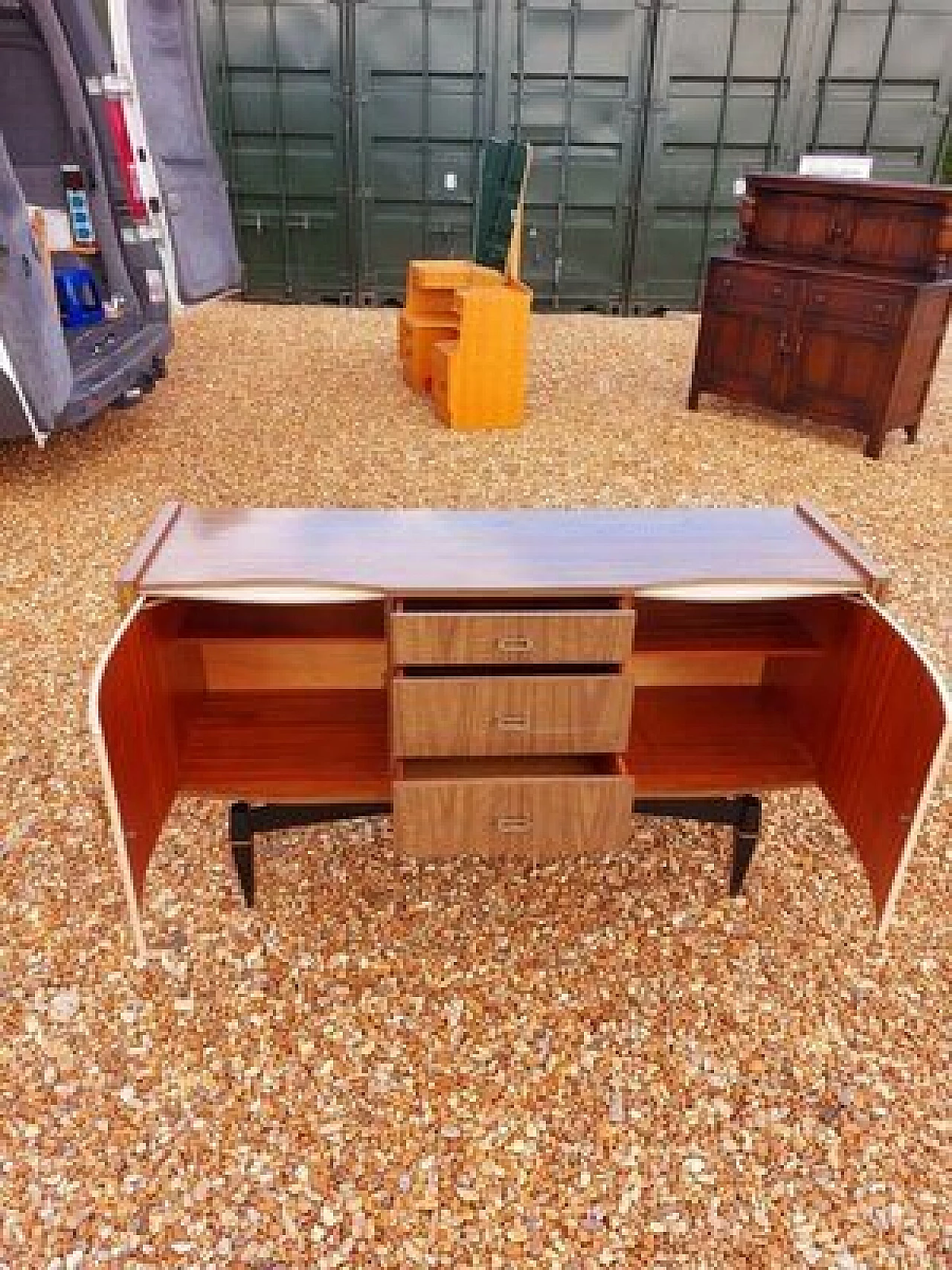 Credenza in legno e ottone, anni '50 4