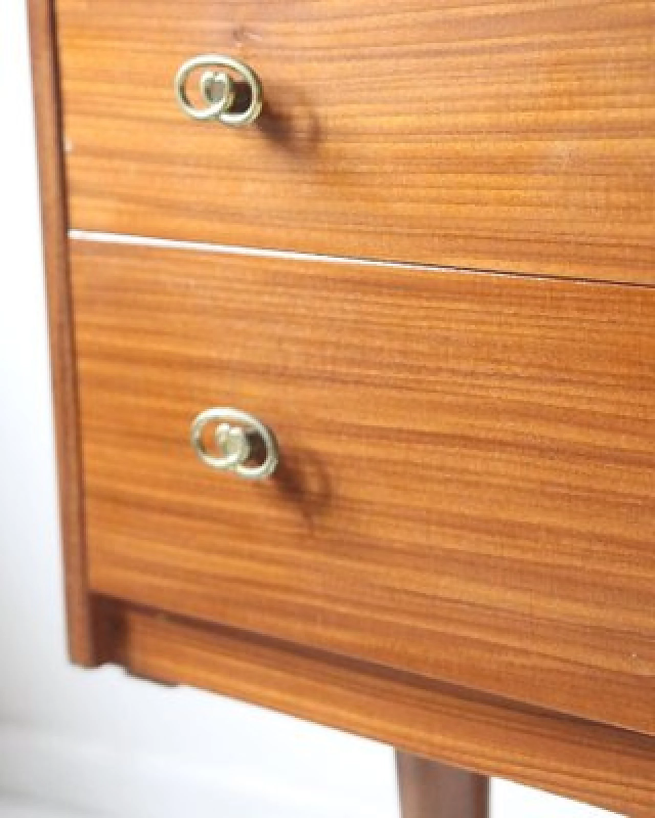 Credenza inglese con gambe in dansette, anni '60 5