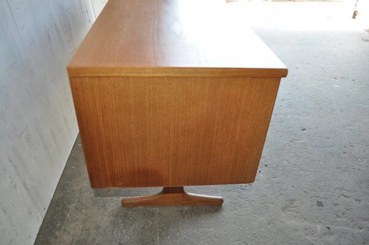 Credenza in teak di Frank Guille per Austinsuite, anni '60 6