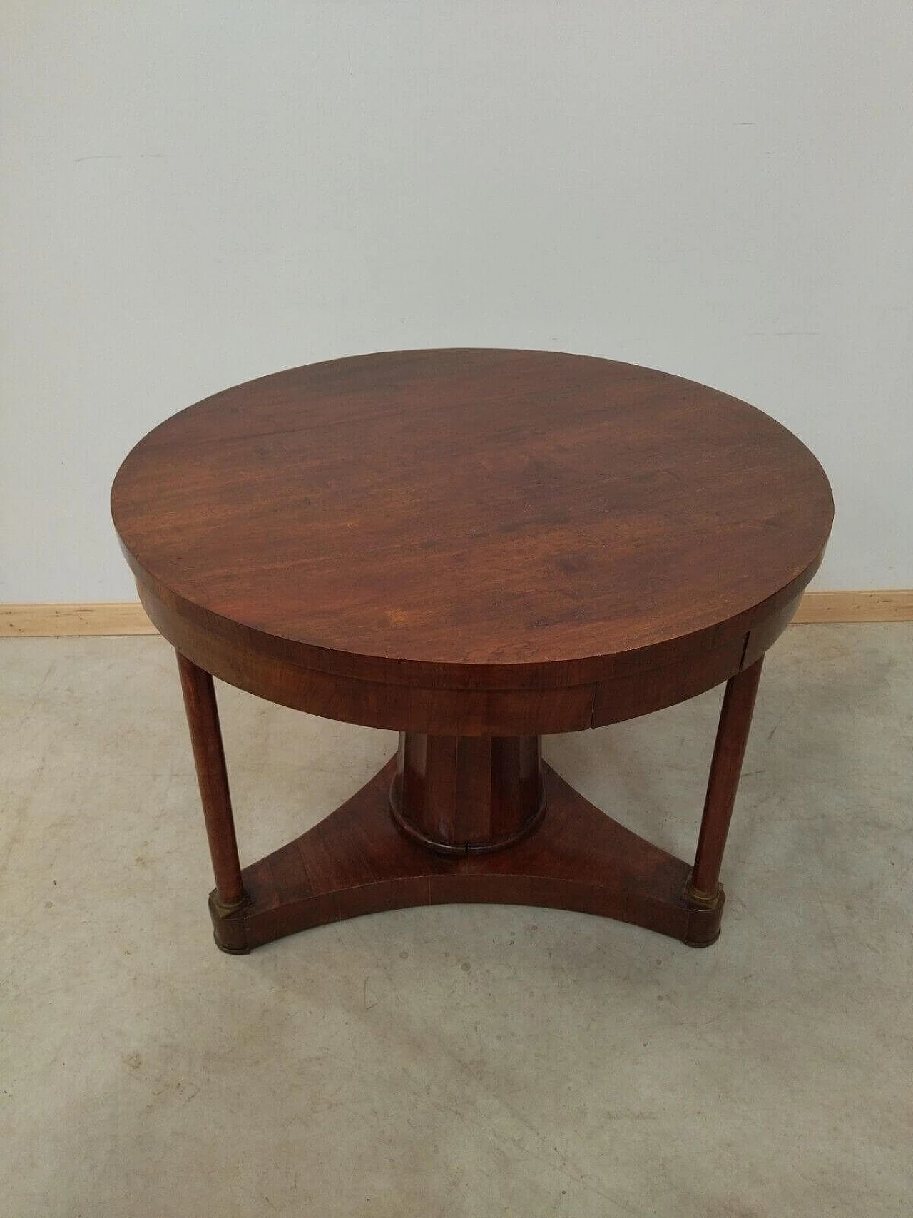 Round solid column walnut table in Empire style, 17th century 10