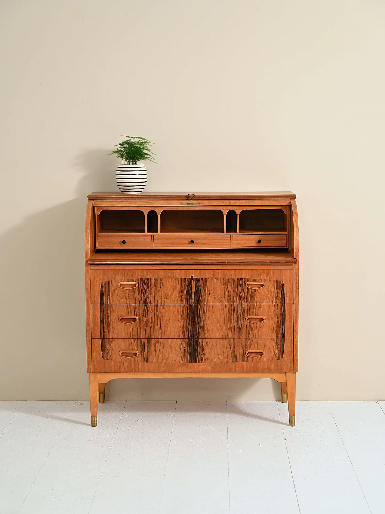 Secretaire in teak con cassetti e piano estraibile, anni '60 2