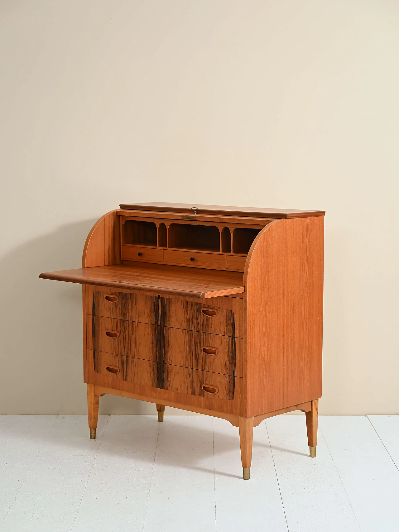 Secretaire in teak con cassetti e piano estraibile, anni '60 5