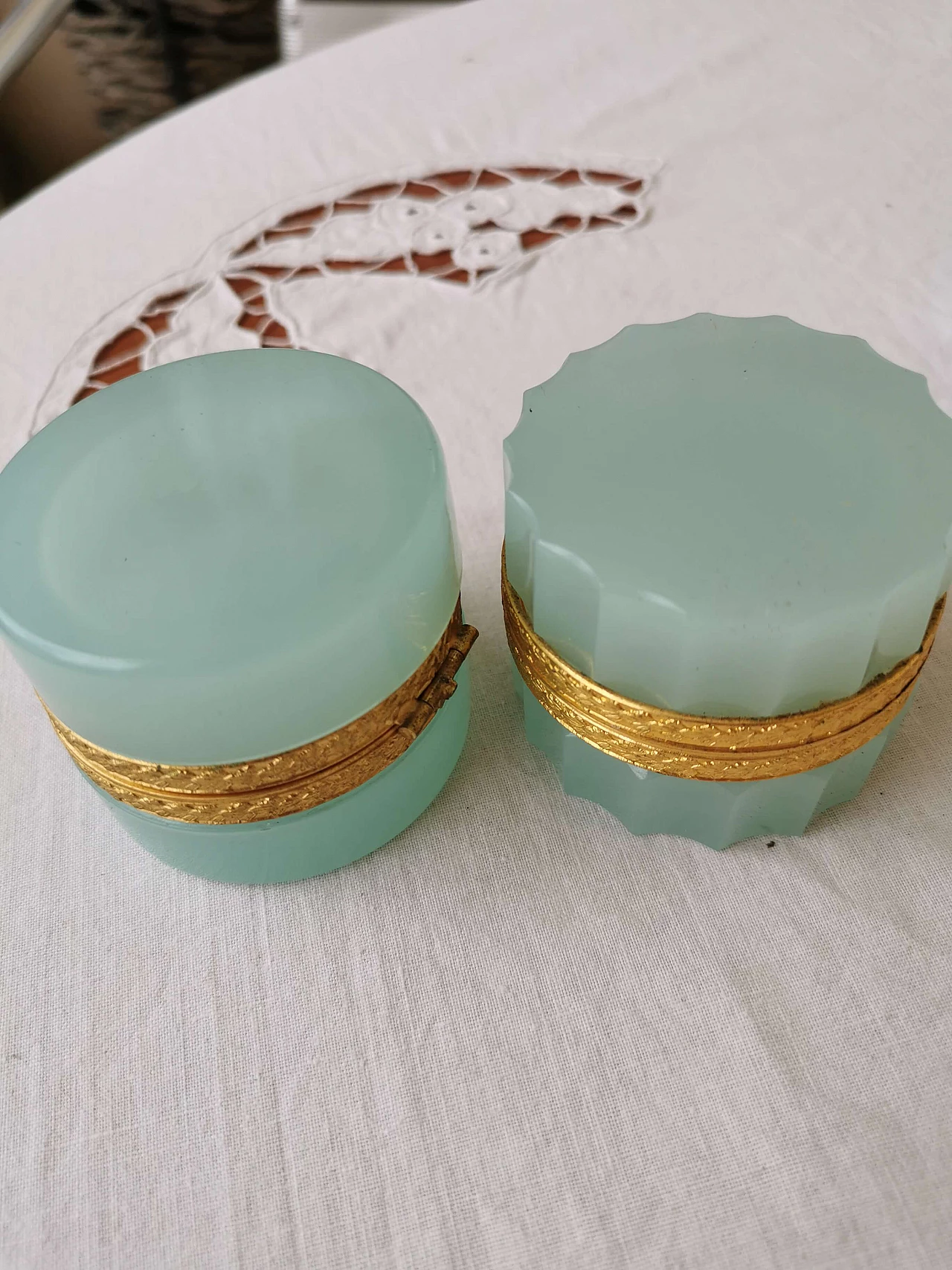 Pair of small alabaster boxes, 1950s 4