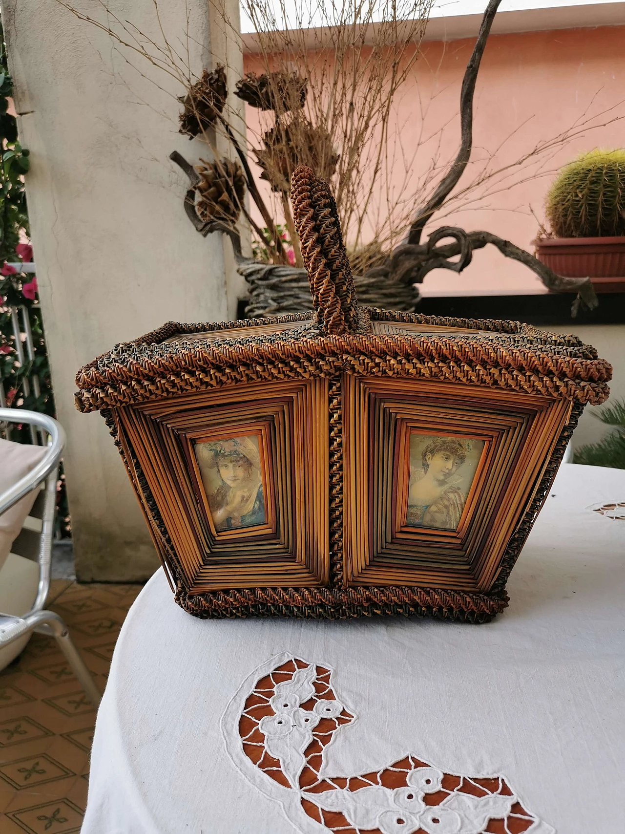 Cestino da sarta in paglia, anni '50 1