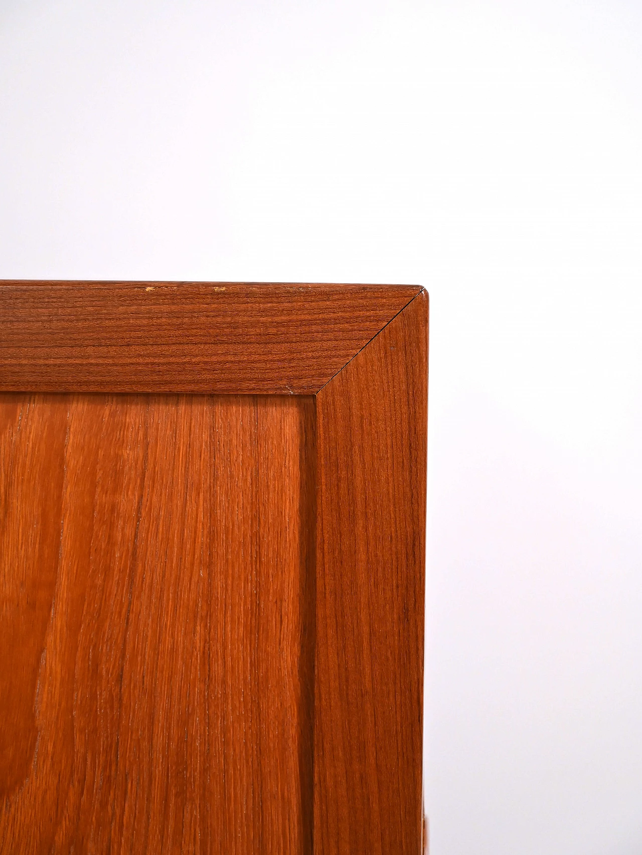 Cassettiera con toeletta e specchio, anni '60 14