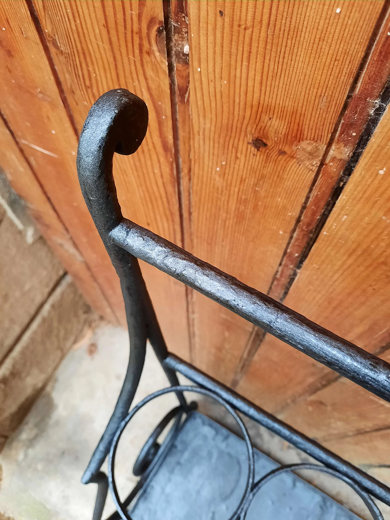 Porta vasi in ferro battuto, anni '60 7