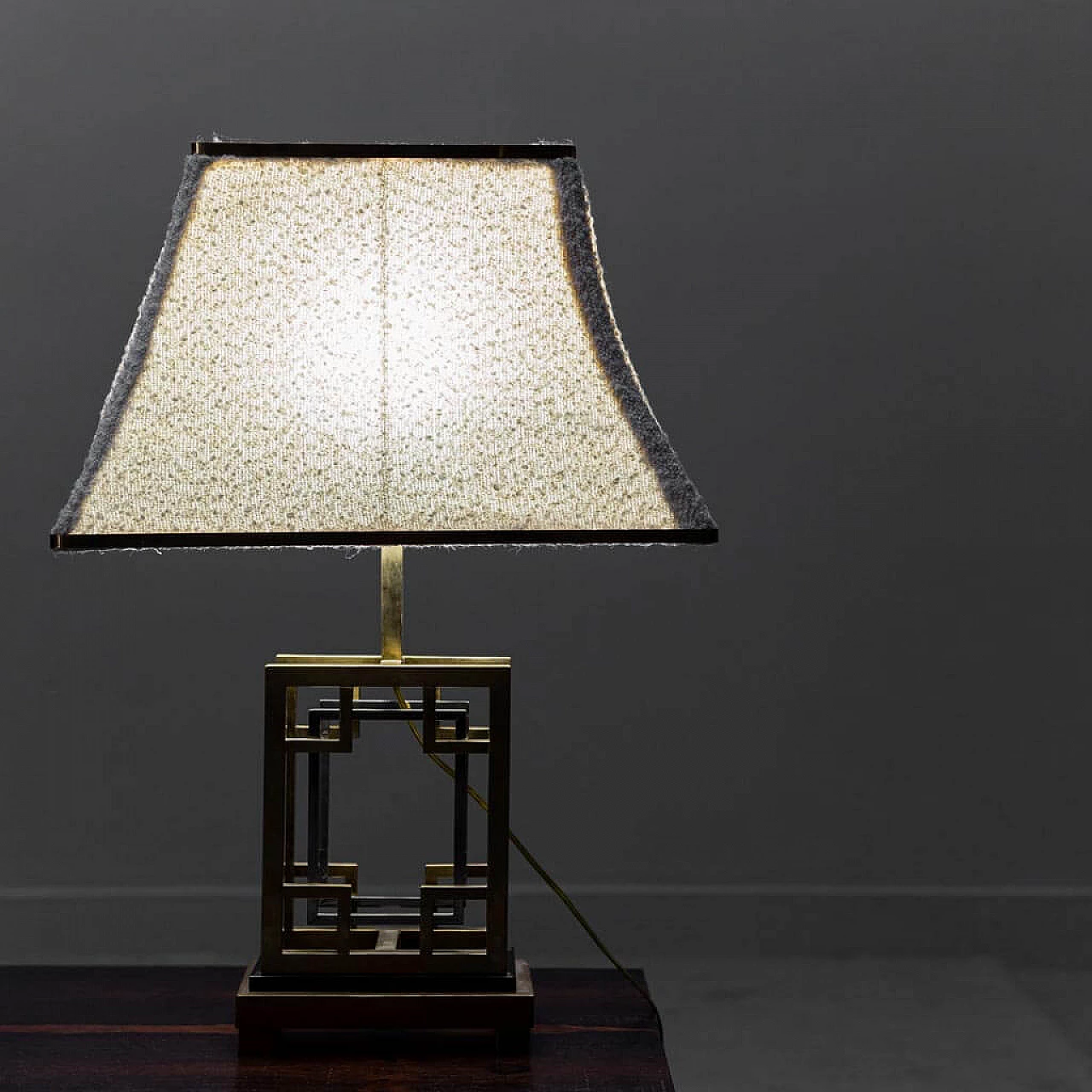 Gilded metal table lamp, 1970s 4