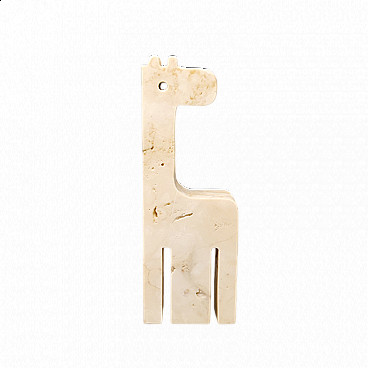 Scultura a forma di giraffa in travertino di Enzo Mari per F.lli Mannelli, anni '70