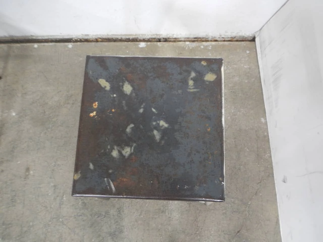 Sgabello da officina in ferro, anni '70 4