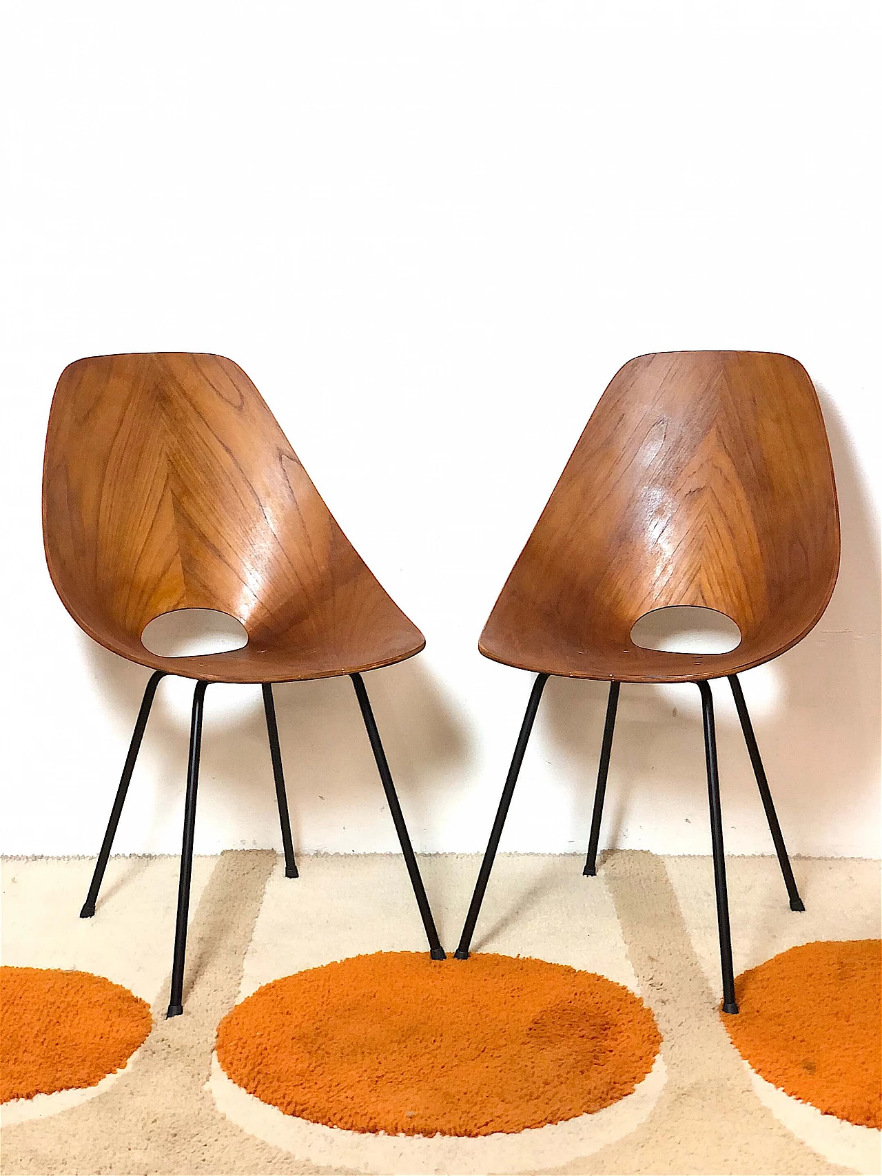 Pair of curved plywood chairs by Vittorio Nobili, 1950s 2
