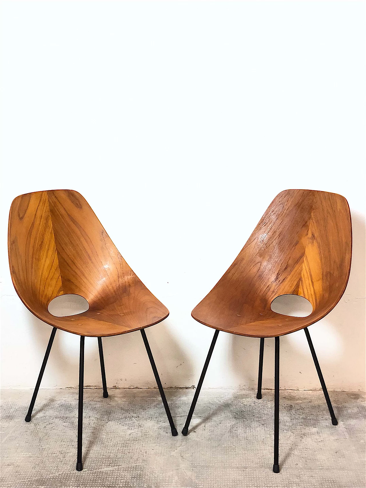 Pair of curved plywood chairs by Vittorio Nobili, 1950s 7