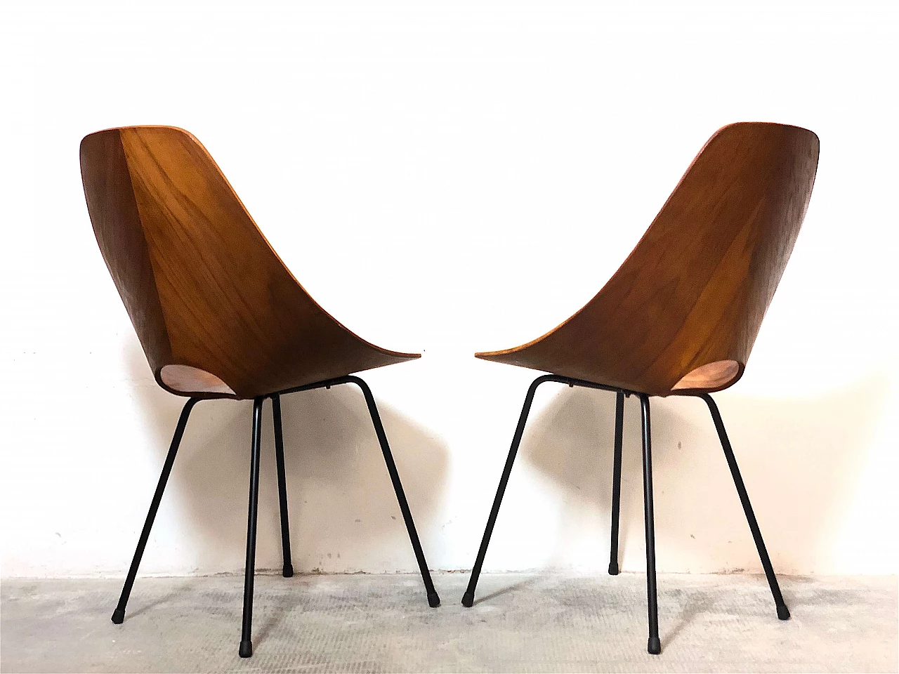 Pair of curved plywood chairs by Vittorio Nobili, 1950s 9