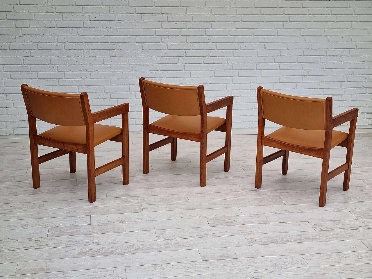 3 Leather armchairs by Wegner for Getama, 1960s 5