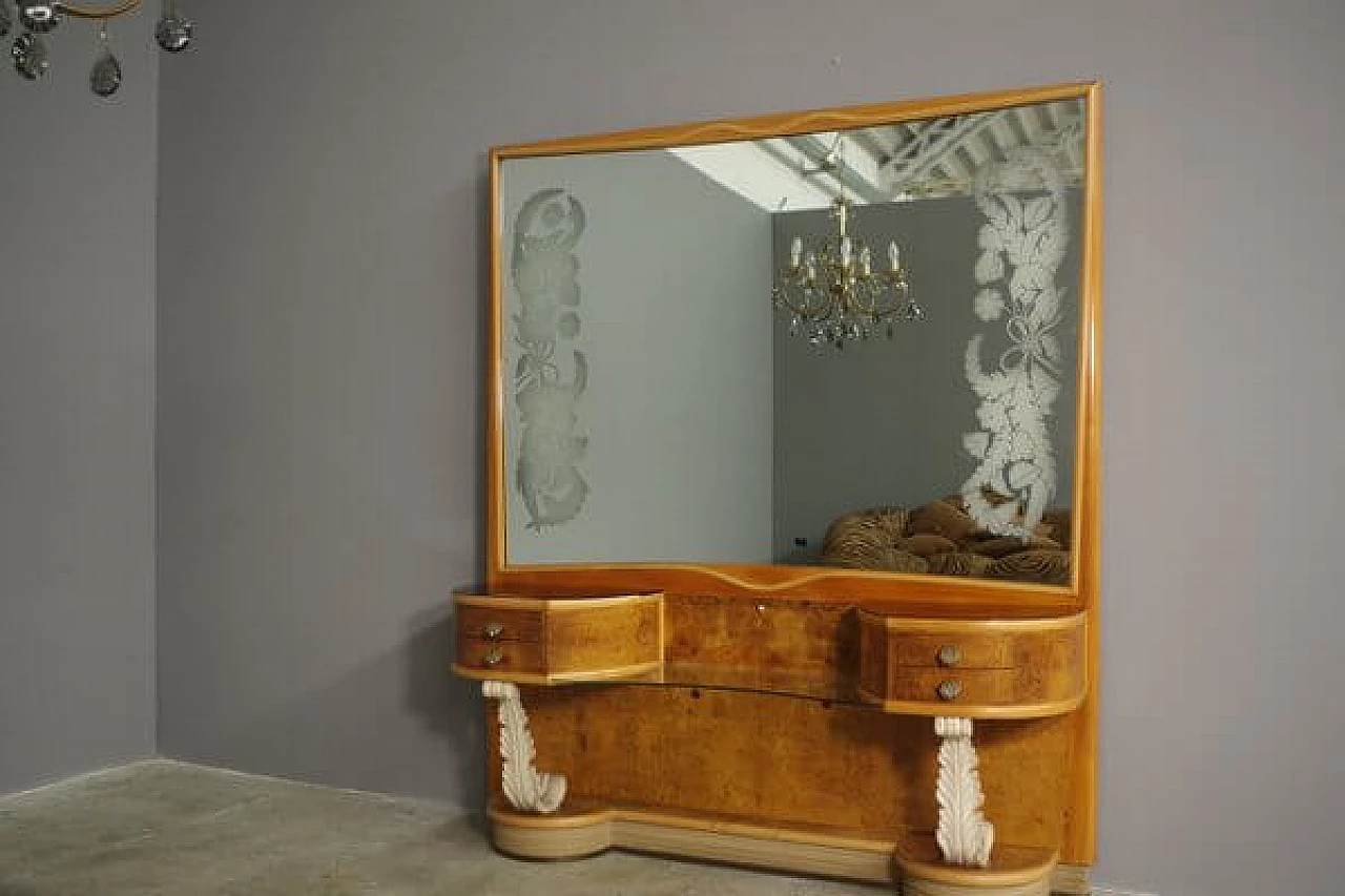 Consolle in legno con specchio decorato e tavolini, anni '50 19