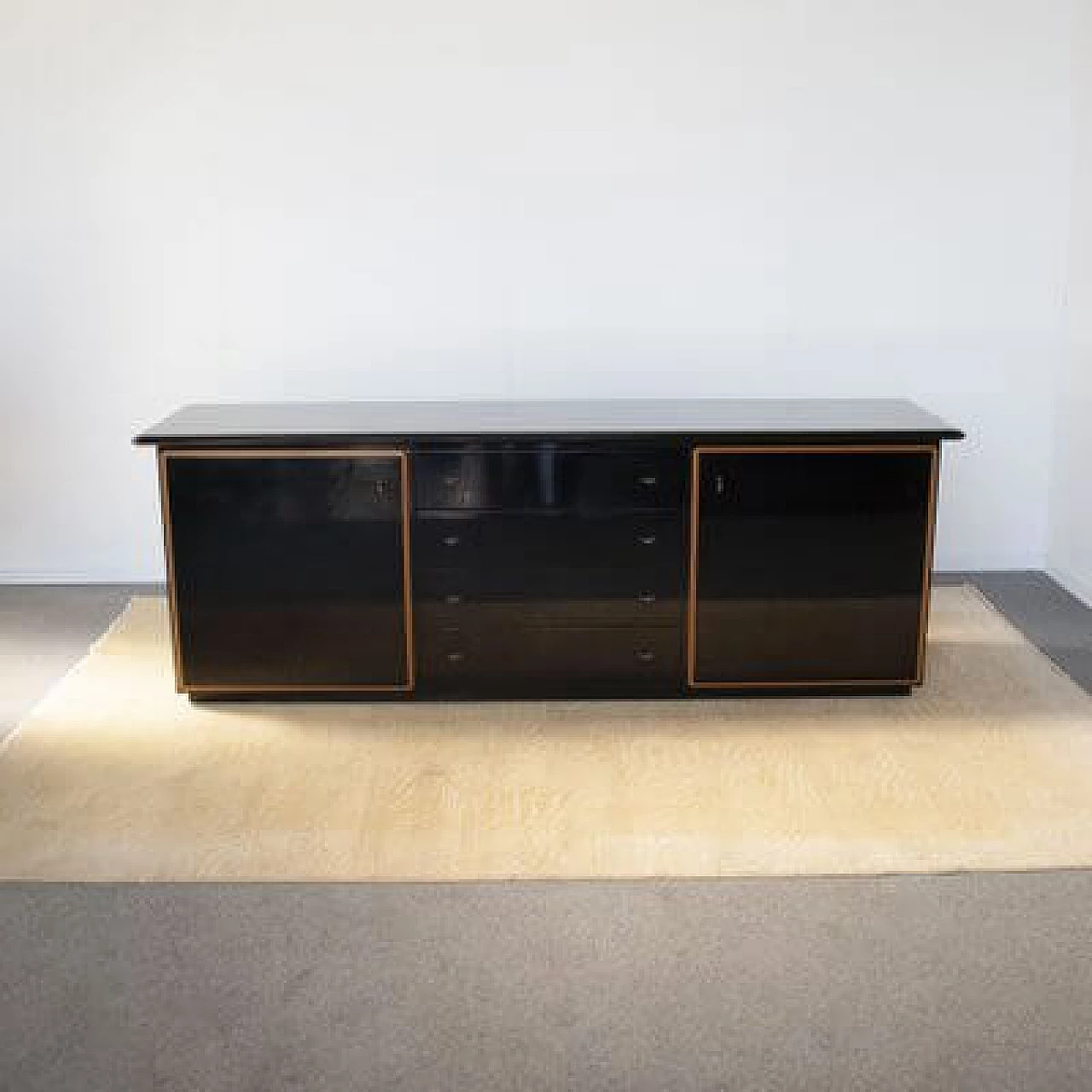 Credenza laccata nera di Pierre Cardin, anni '70 1
