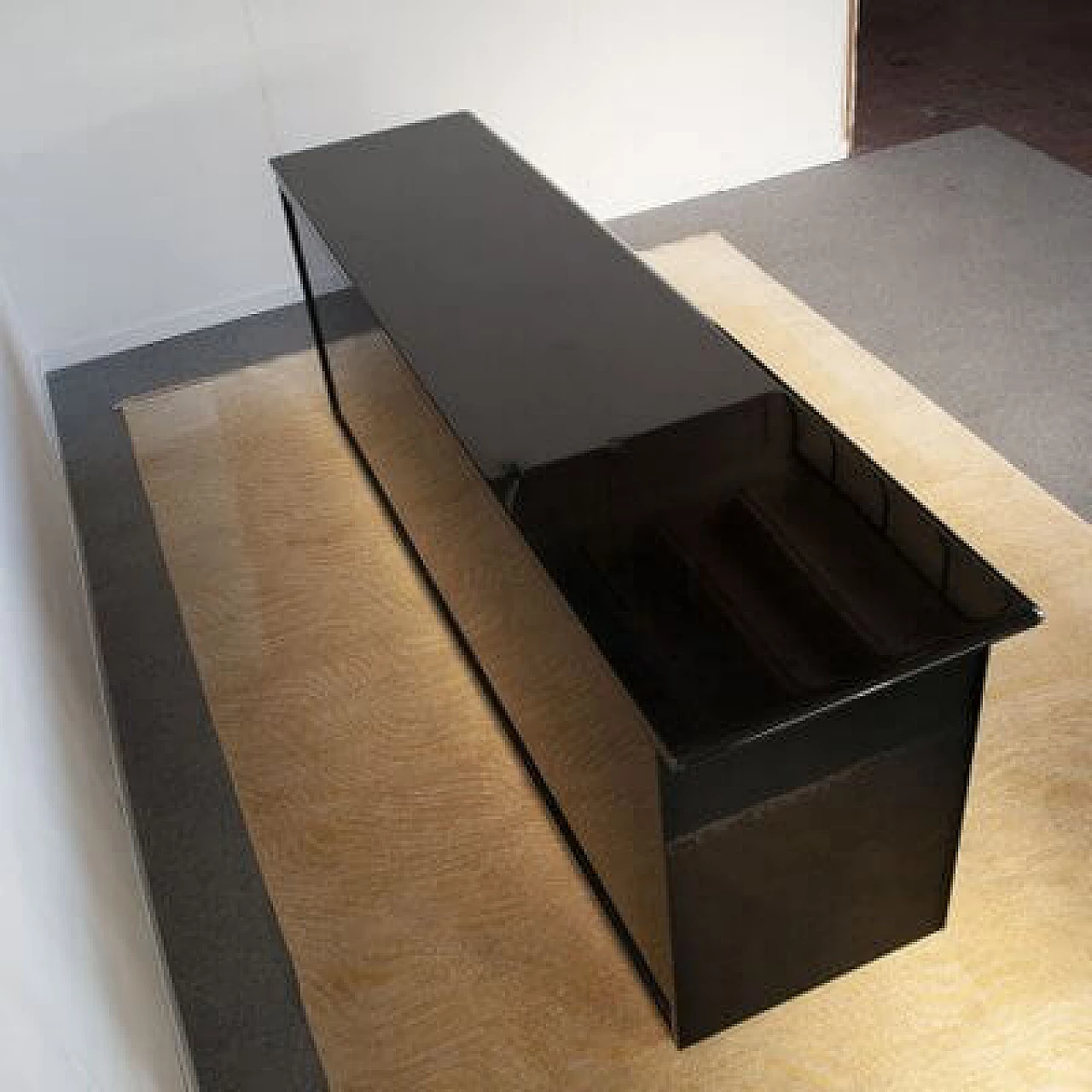 Credenza laccata nera di Pierre Cardin, anni '70 4