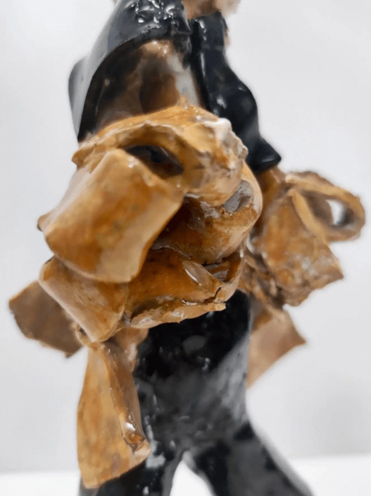 Decorative lacquered ceramic clown, 1950s 17