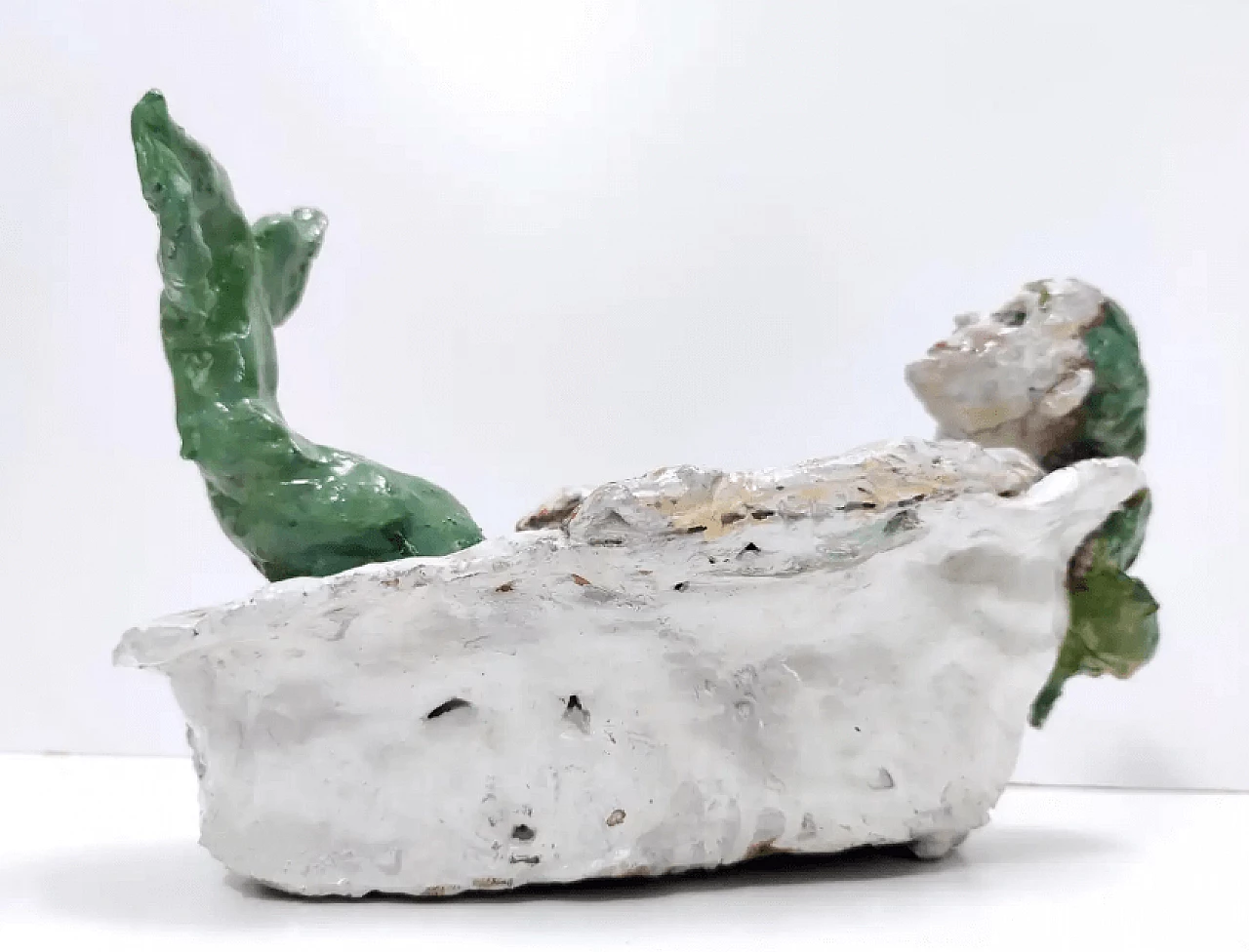 Sirena nella vasca da bagno, scultura in terracotta laccata, anni '80 11