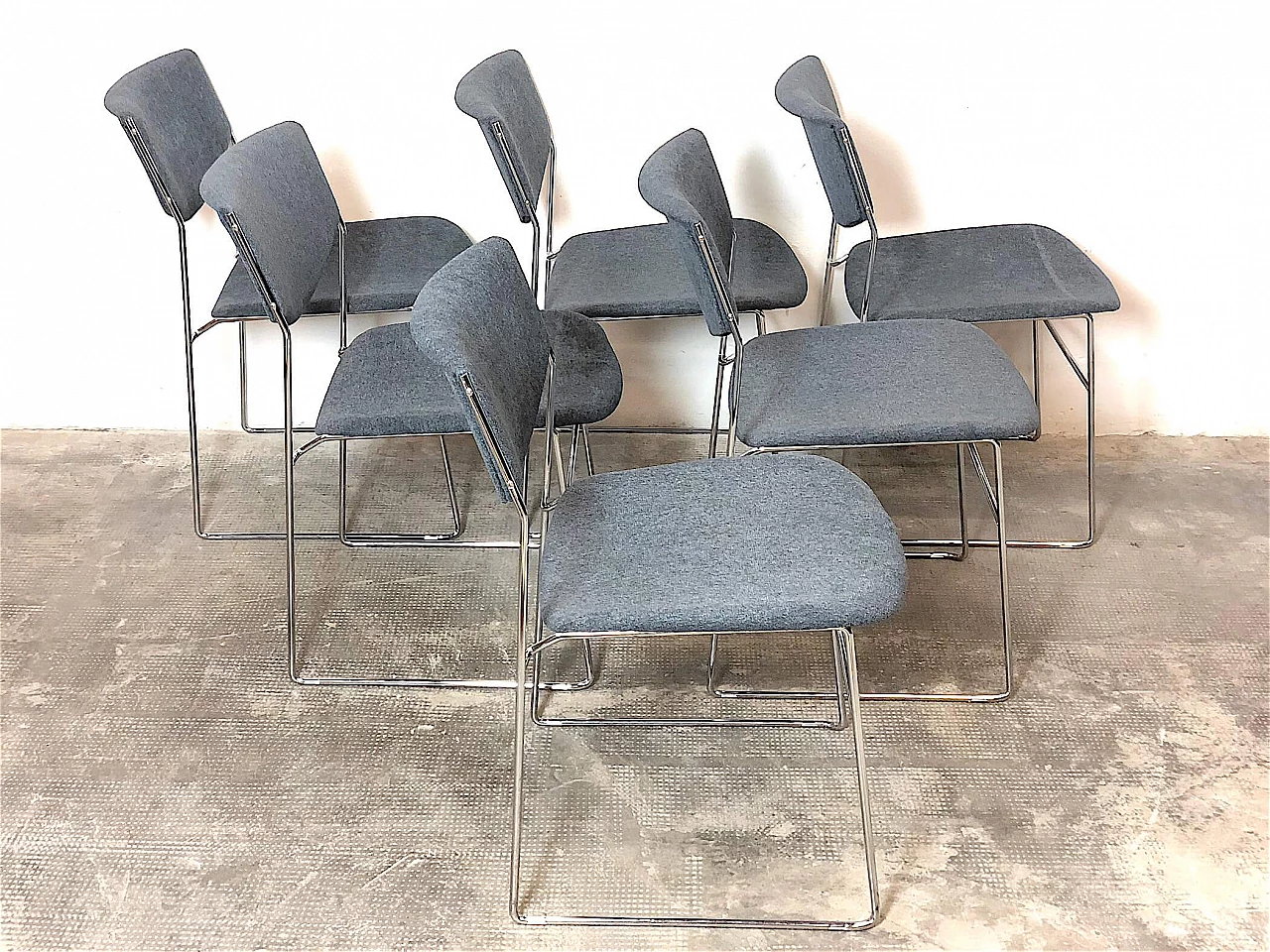 6 Bonomia grey stacking chairs, 1970s 7