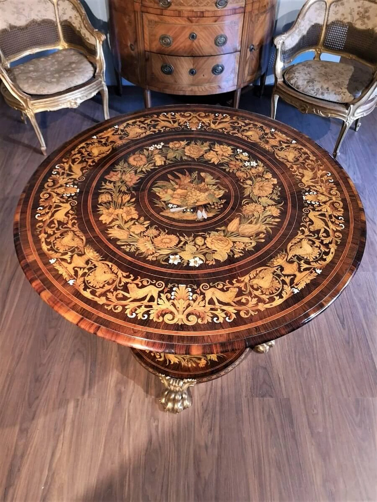 Center round table inlaid in various woods, 19th century 3