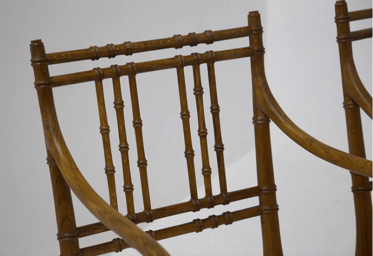 4 Sedie francesi in legno e bouclé, anni '60 5