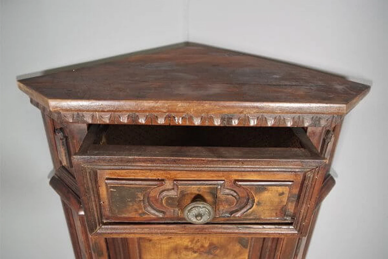 Umbertino corner cabinet in walnut burl, 19th century 7