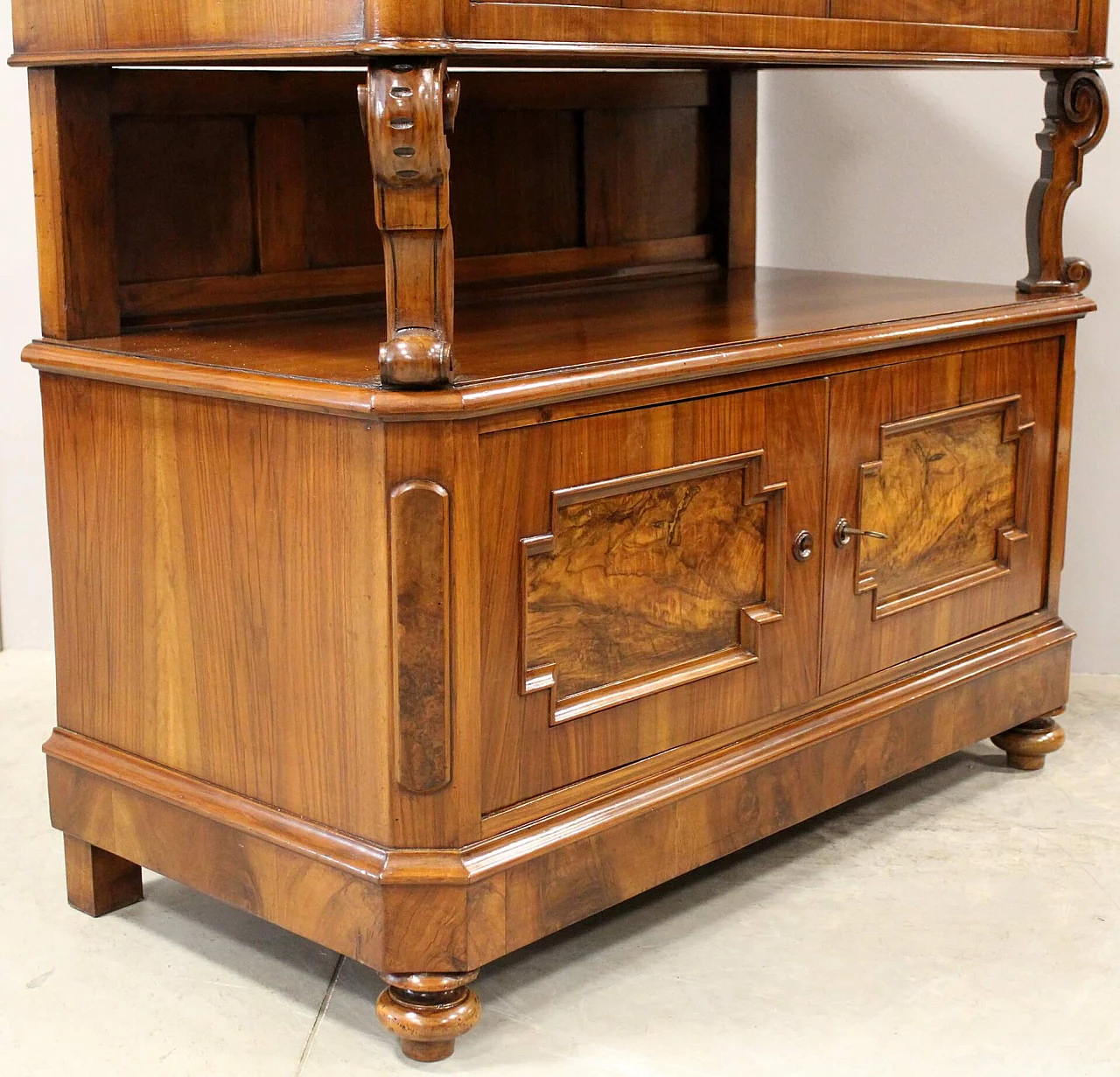 Walnut sideboard in Louis Philippe style, 19th century 4